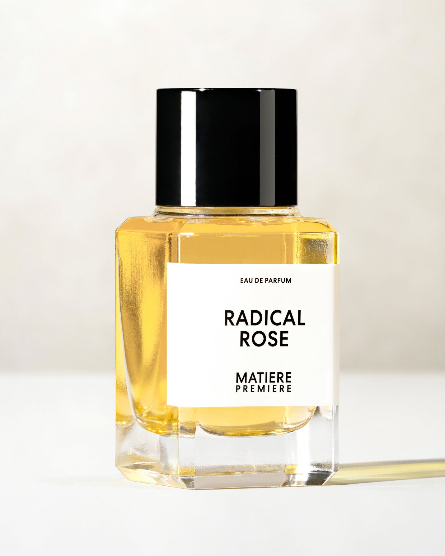 mati-re-premi-re-radical-rose-eau-de-parfum-rose-centifolia-bio-2 image 2
