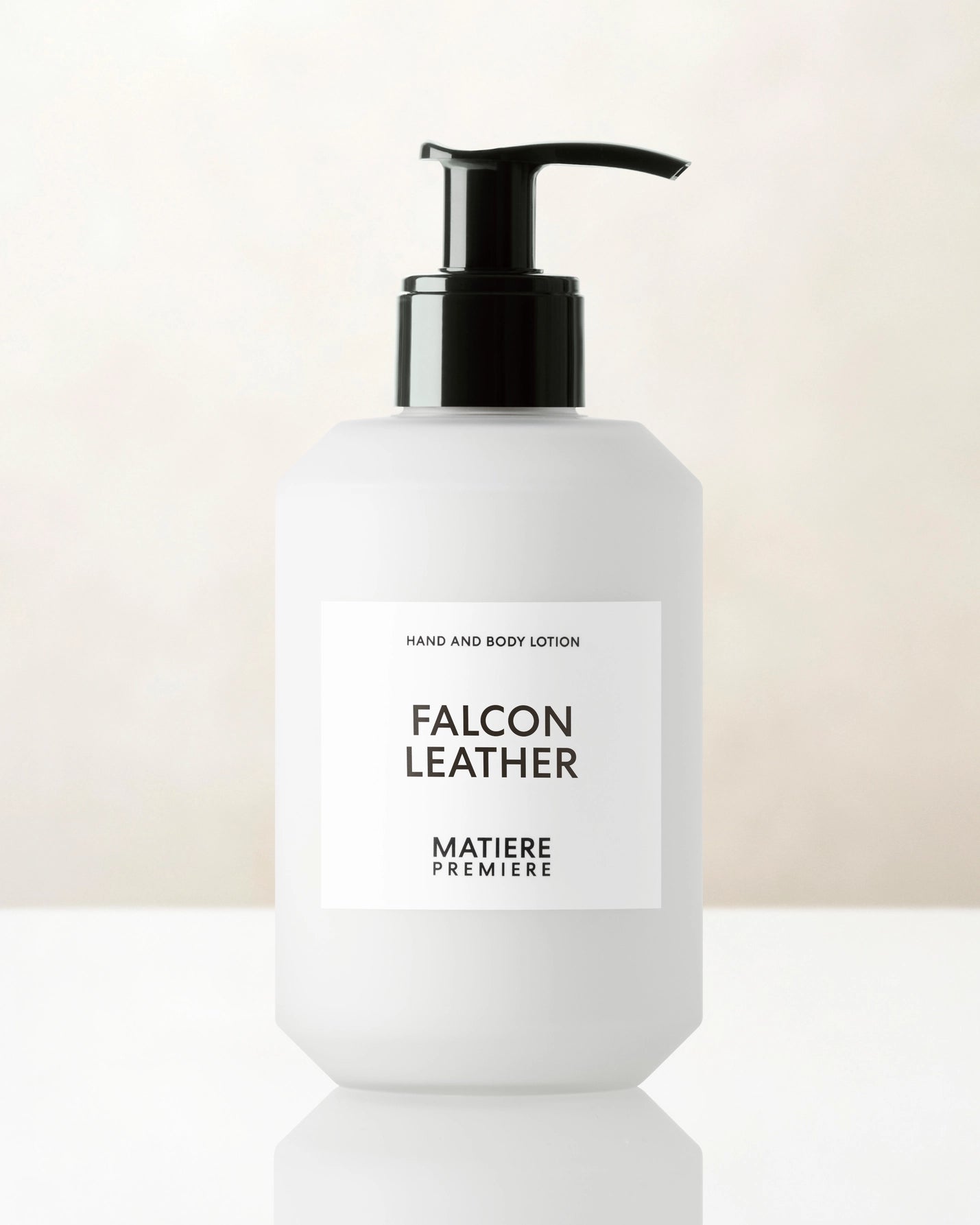 mati-re-premi-re-falcon-leather-eau-de-parfum-cuir-fum image 1